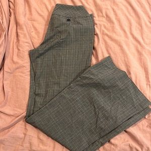 Women’s Express Publicist plaid dress pant size 6